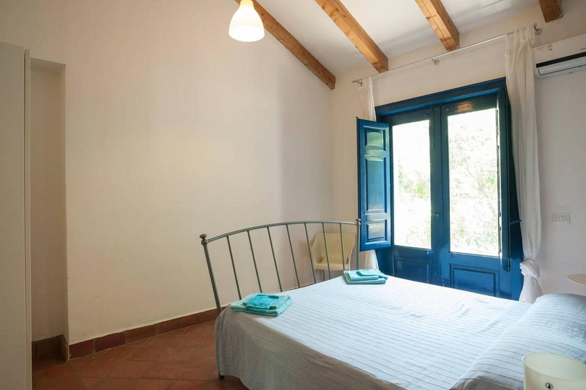 Appartamento Come In Sicily La Pietra Monaca Acireale Camera foto