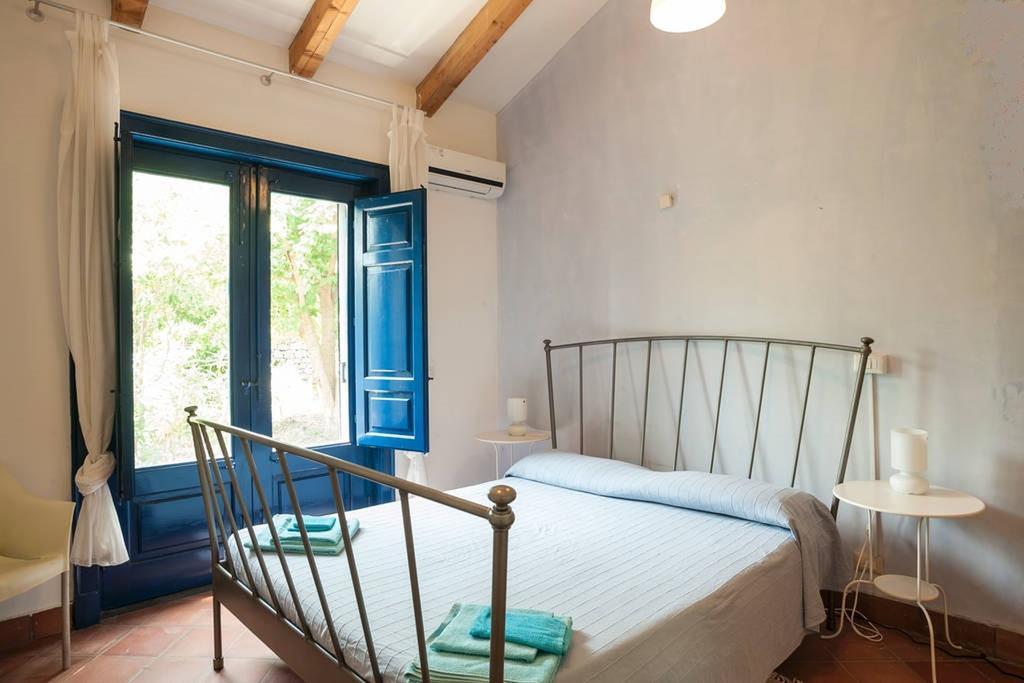 Appartamento Come In Sicily La Pietra Monaca Acireale Camera foto