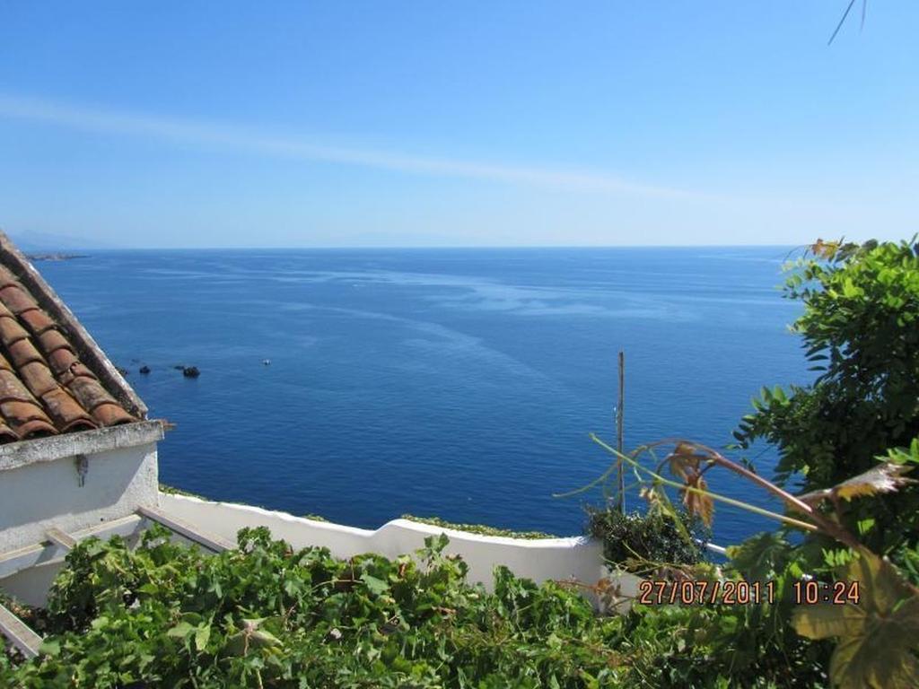 Appartamento Come In Sicily La Pietra Monaca Acireale Camera foto
